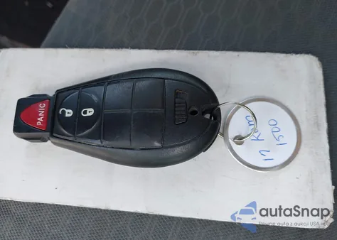 2017 Ram 1500 Slt 4X2 6'4 Box z USA, uszkodzony, nr VIN 1C6RR6GT3HS540417